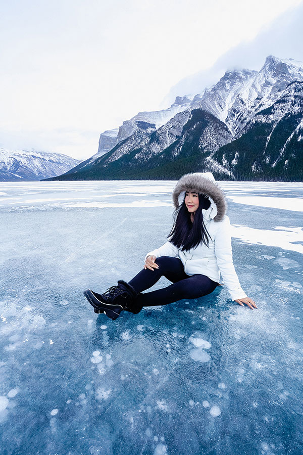 Things to Do in Banff in Winter That's NOT Skiing or Snowboarding!